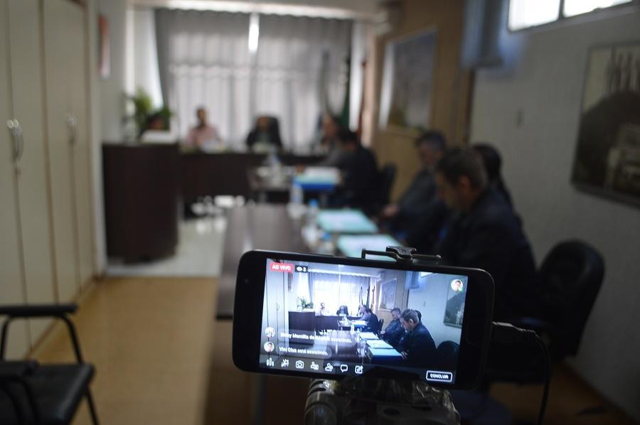 CINCO PROJETOS DE LEI FORAM APROVADOS NESTA SEGUNDA-FEIRA PELA CÂMARA MUNICIPAL DE BARBOSA FERRAZ